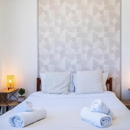 Apartament Yellow Canvas - 2-br & Balcony In *