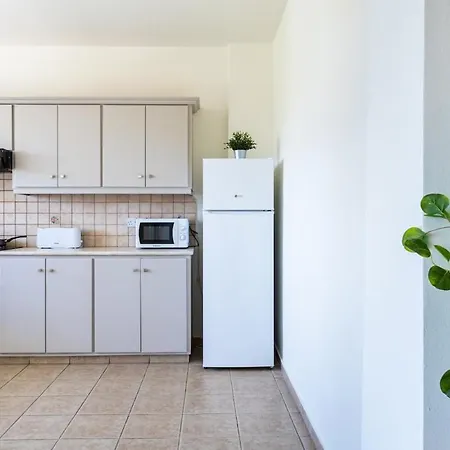 דירה Yellow Canvas - 2-br & Balcony In *